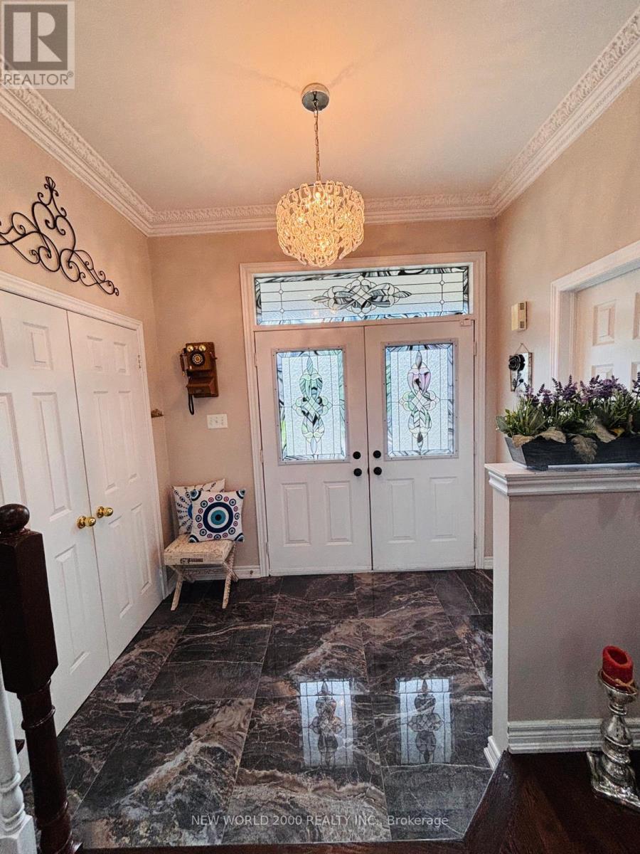 137 FITZGERALD CRESCENT - 3