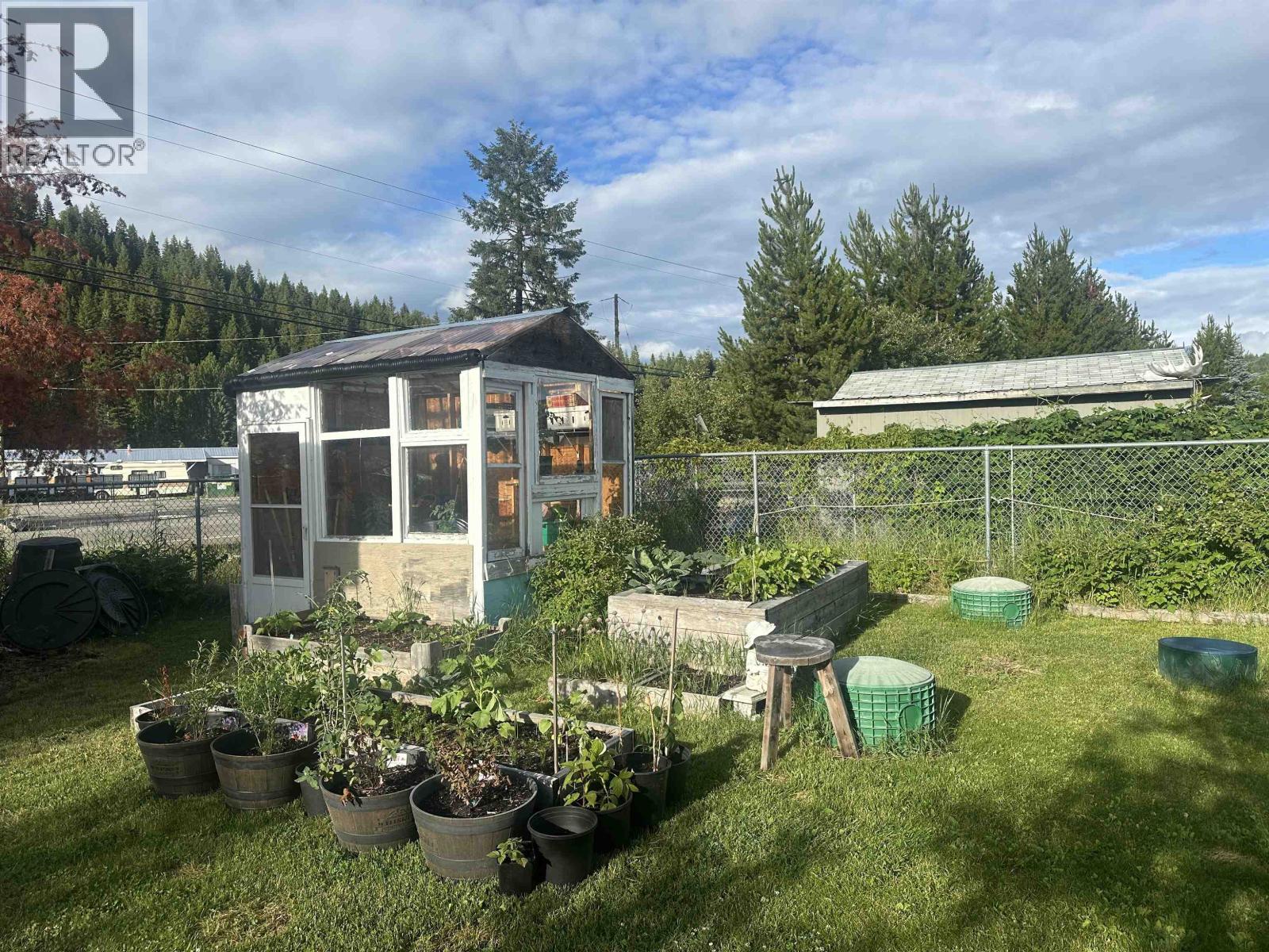 #45 5125 NORTH NECHAKO ROAD - 16
