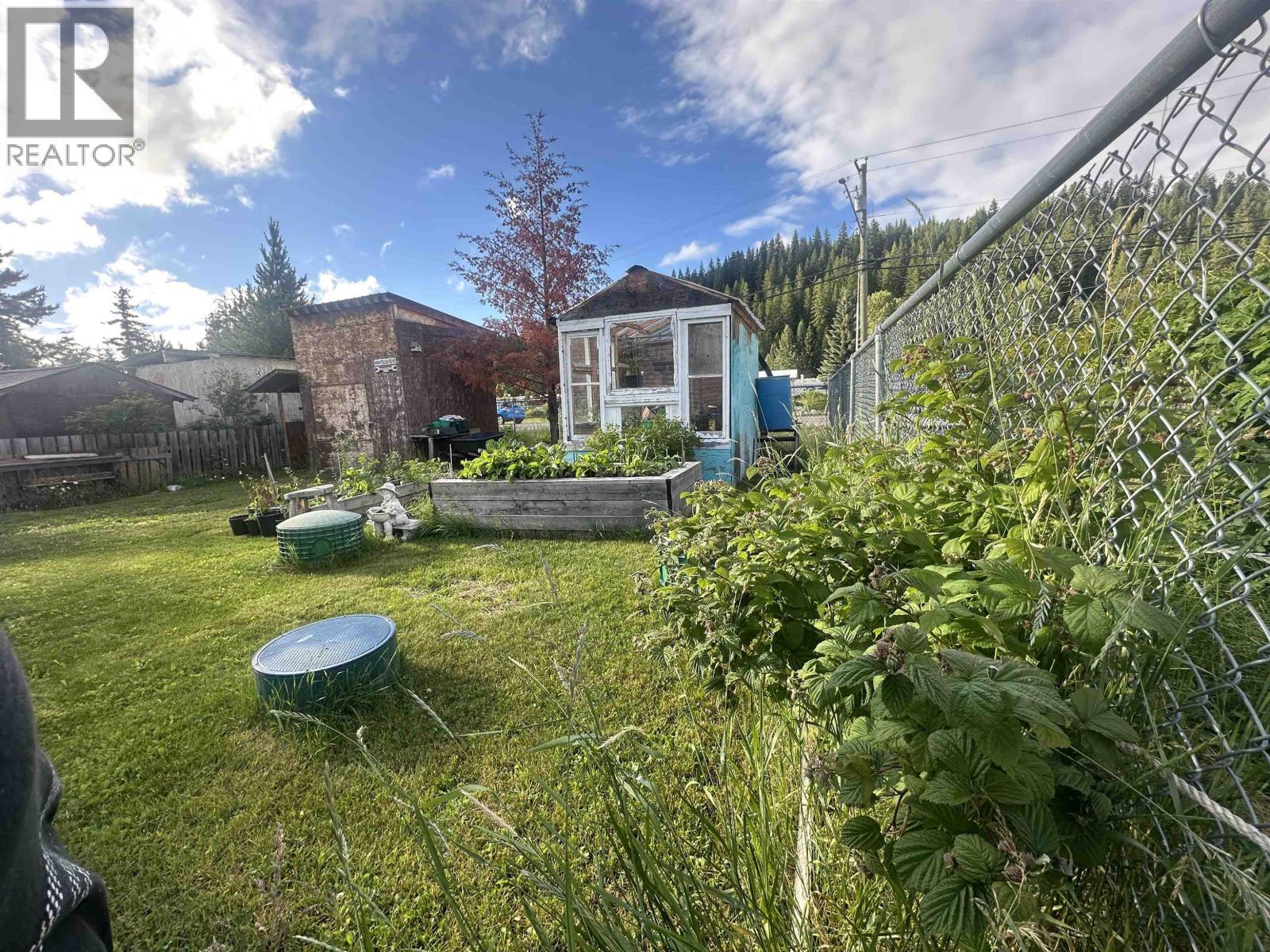 #45 5125 NORTH NECHAKO ROAD - 15
