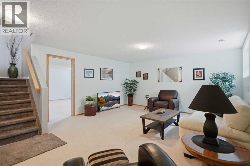 Listing photo – 459 Jenkins Drive, Red Deer