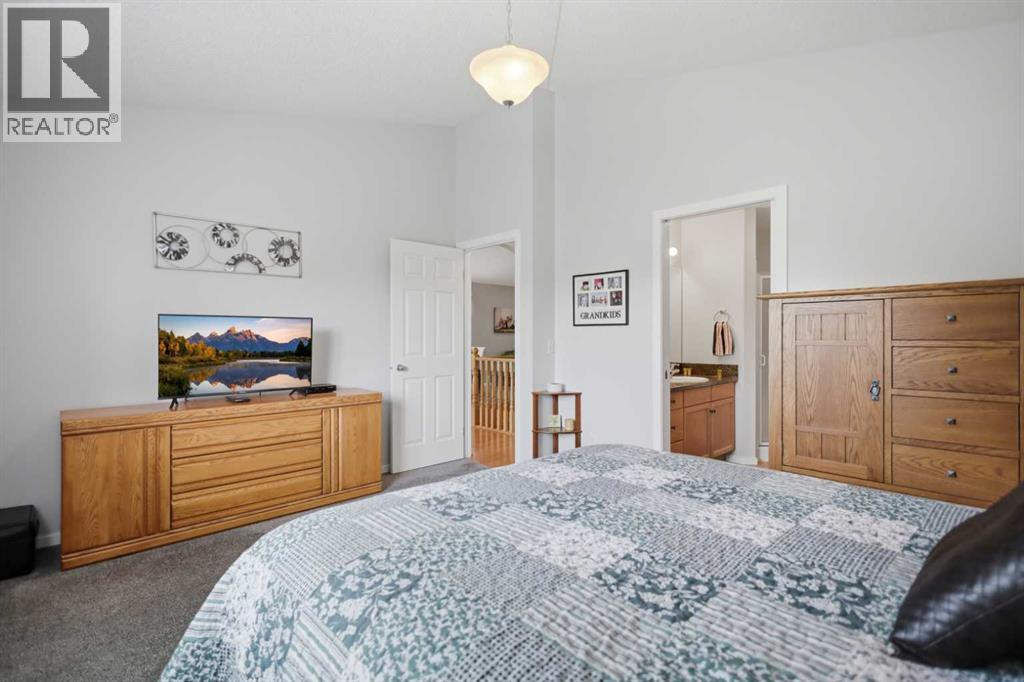 Listing photo – 459 Jenkins Drive, Red Deer