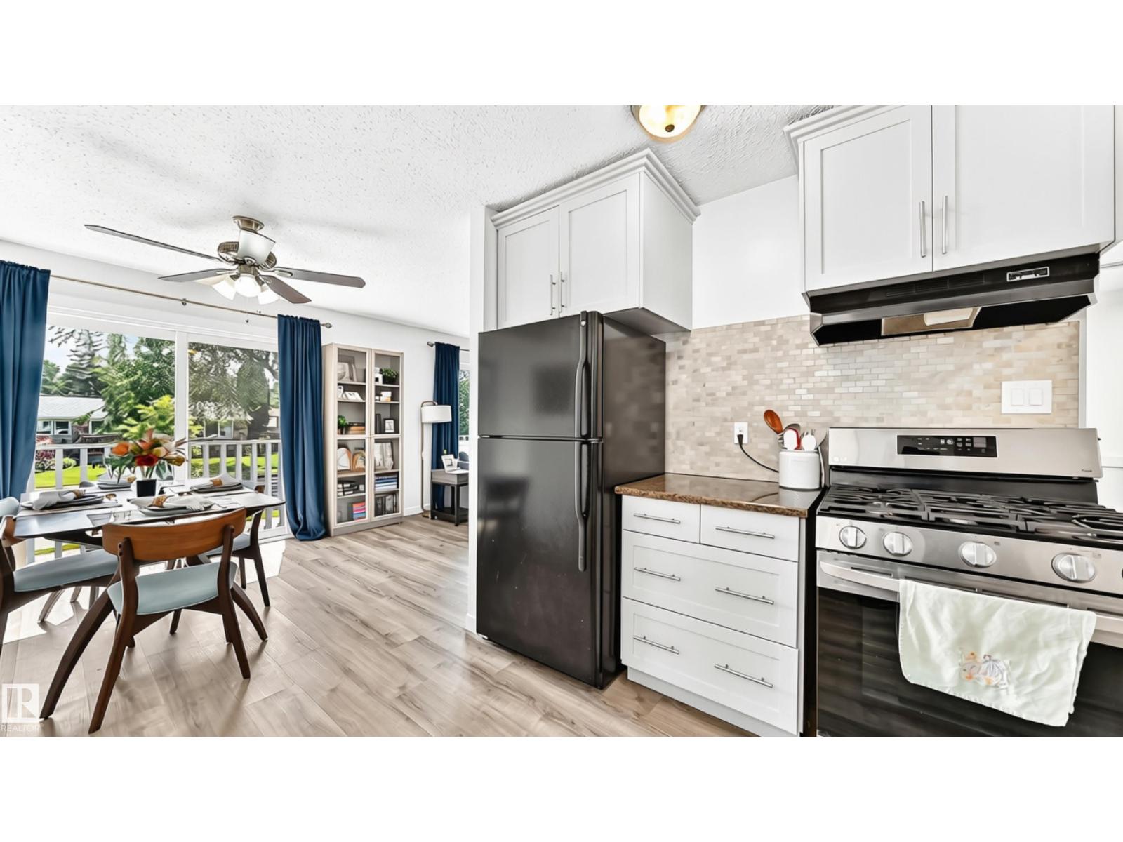 4228 114 AV NW — photo 13
