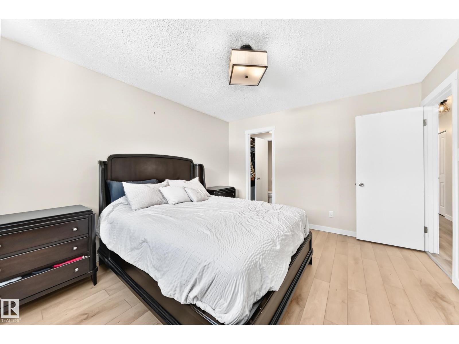 4228 114 AV NW — photo 19