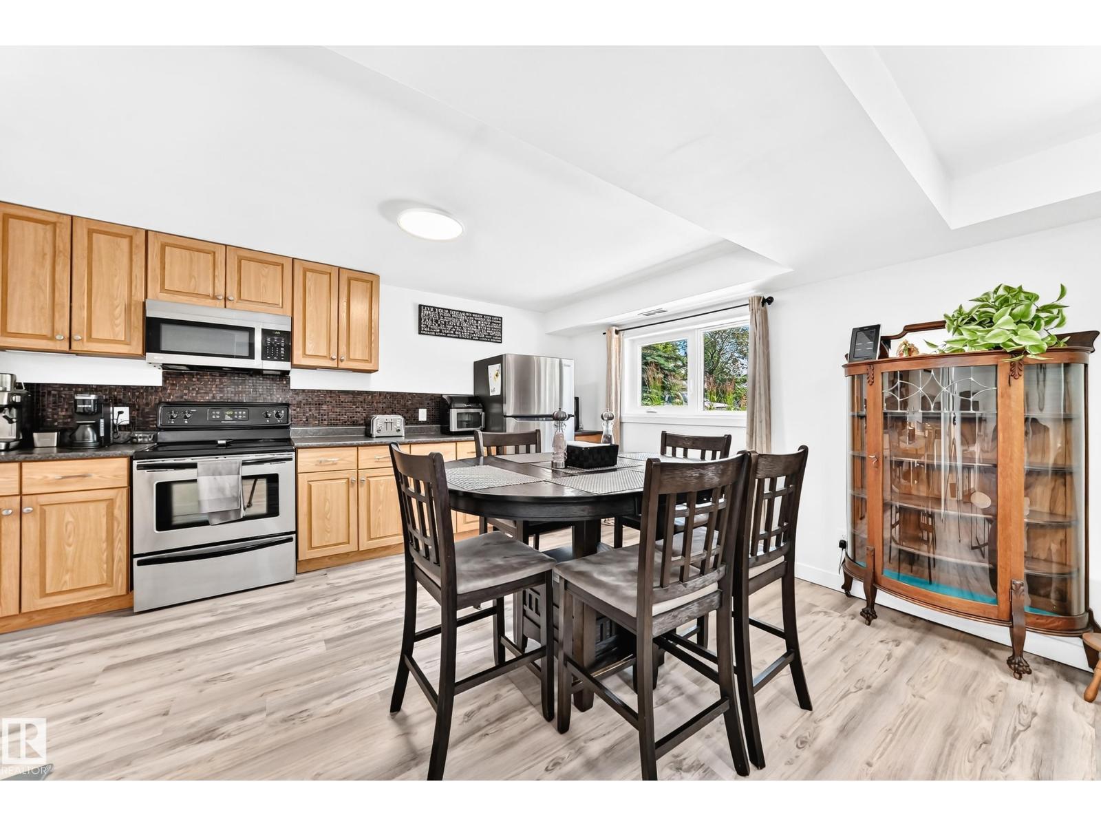 4228 114 AV NW — photo 37