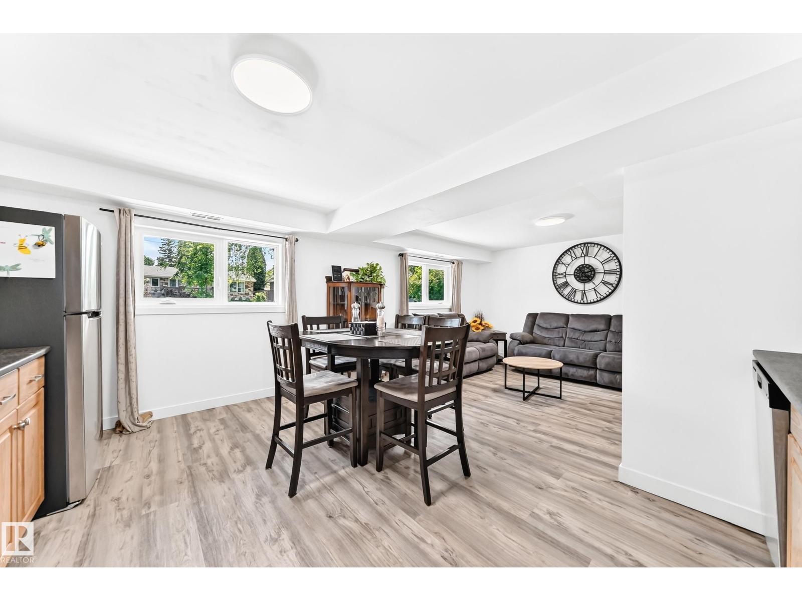 4228 114 AV NW — photo 38