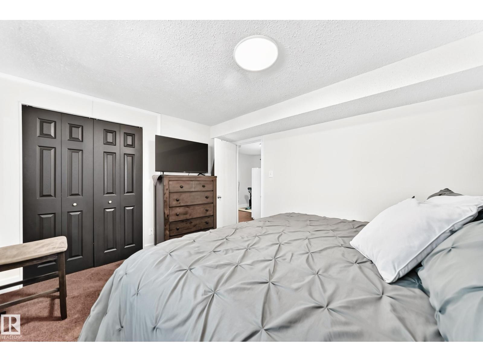 4228 114 AV NW — photo 43