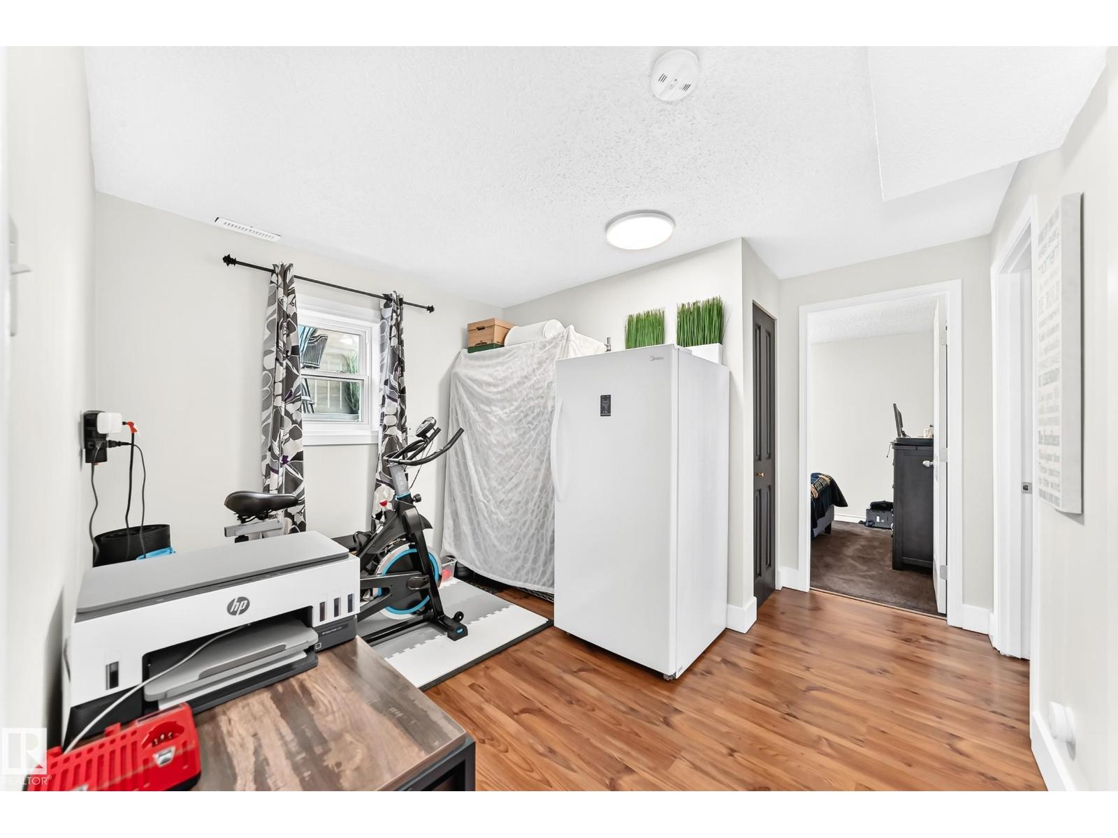4228 114 AV NW — photo 44
