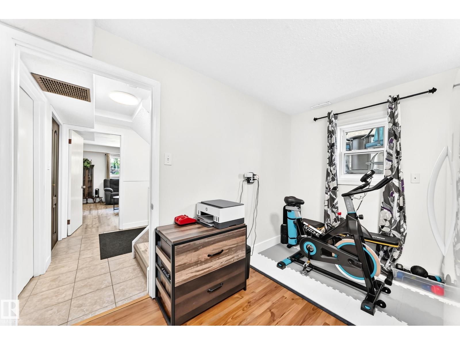 4228 114 AV NW — photo 45