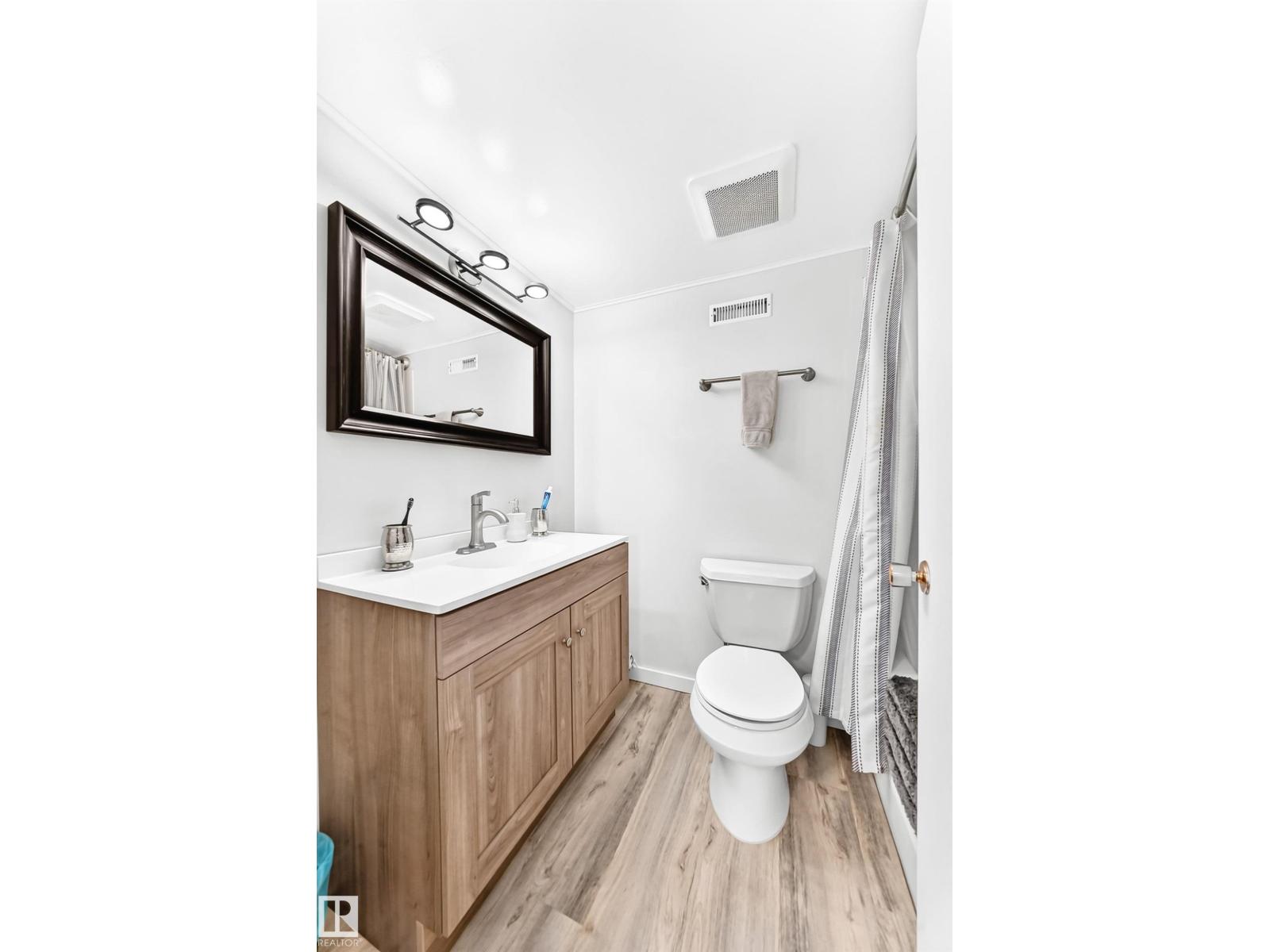 4228 114 AV NW — photo 47