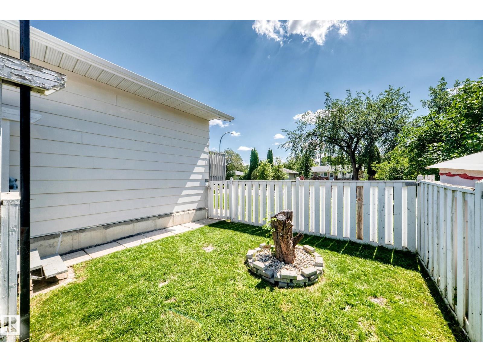 4228 114 AV NW — photo 56