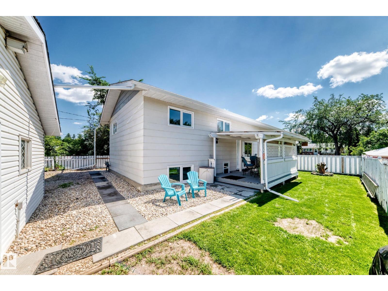 4228 114 AV NW — photo 59