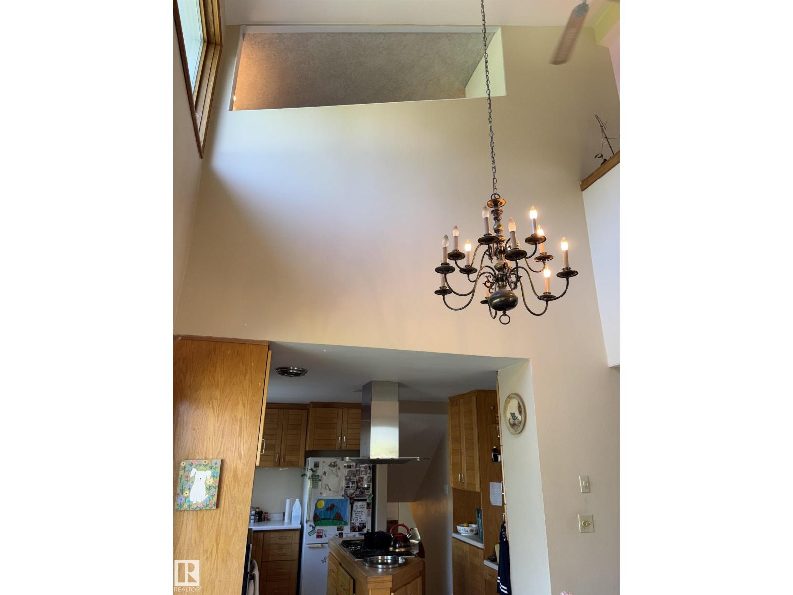 8812 146 ST NW - 16