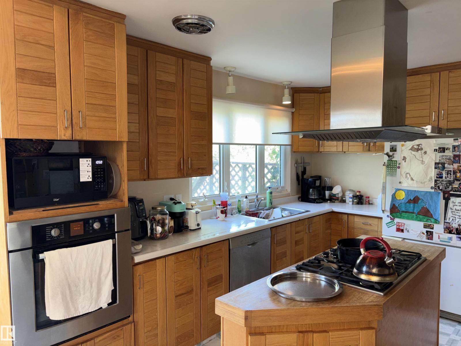 8812 146 ST NW - 23