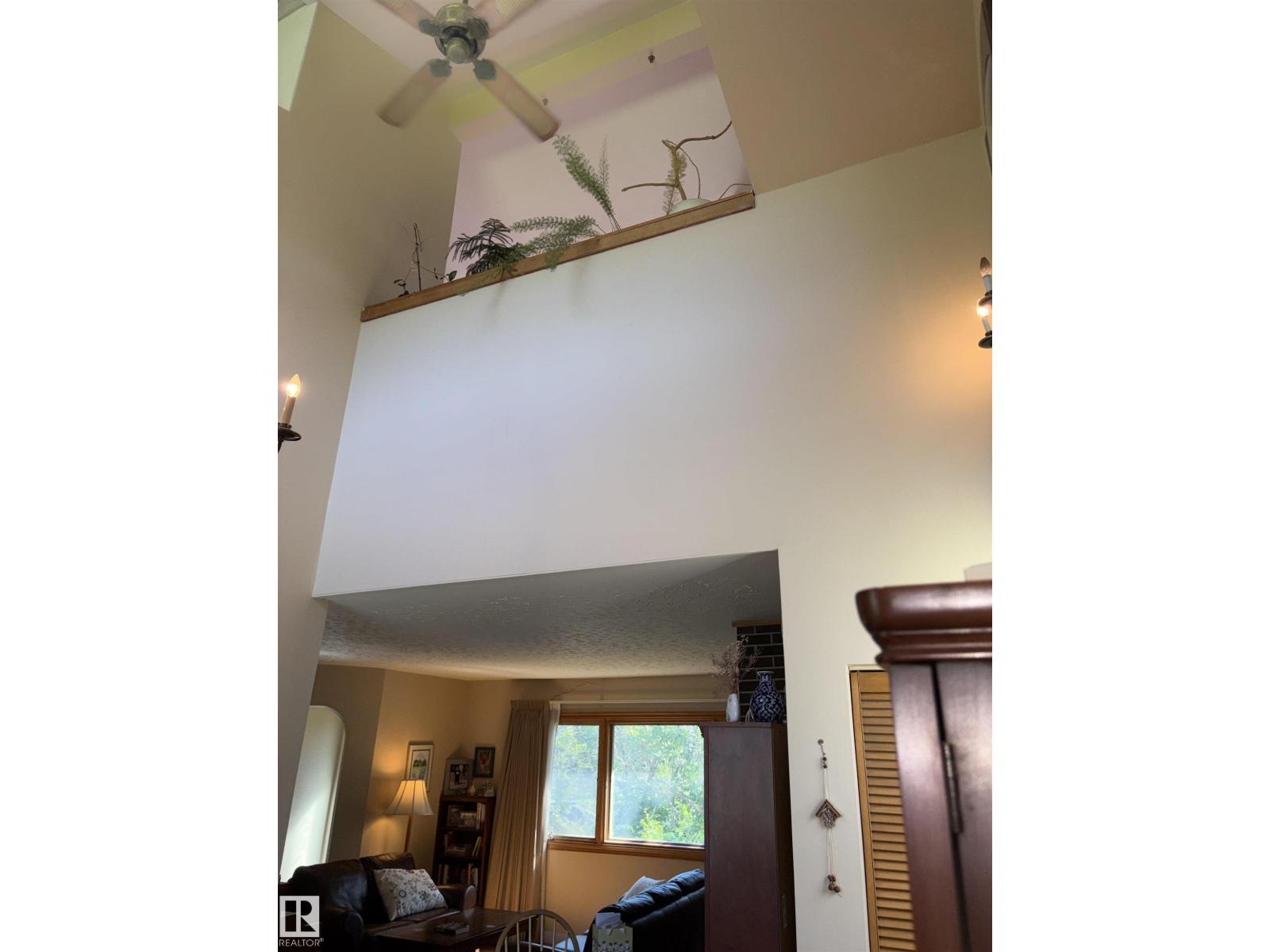 8812 146 ST NW - 17