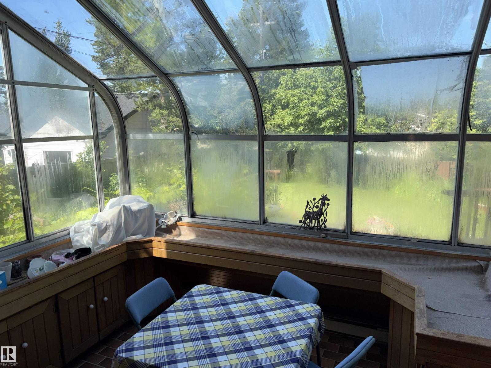8812 146 ST NW - 18