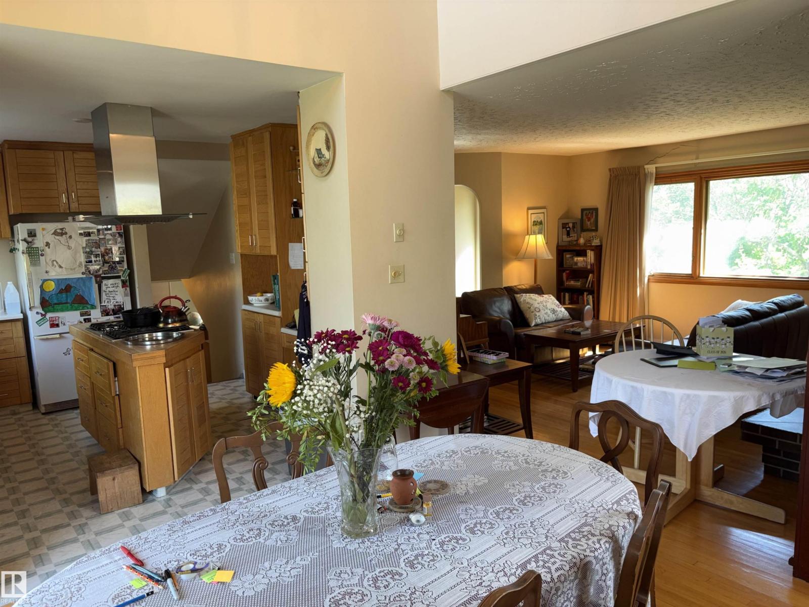 8812 146 ST NW - 19
