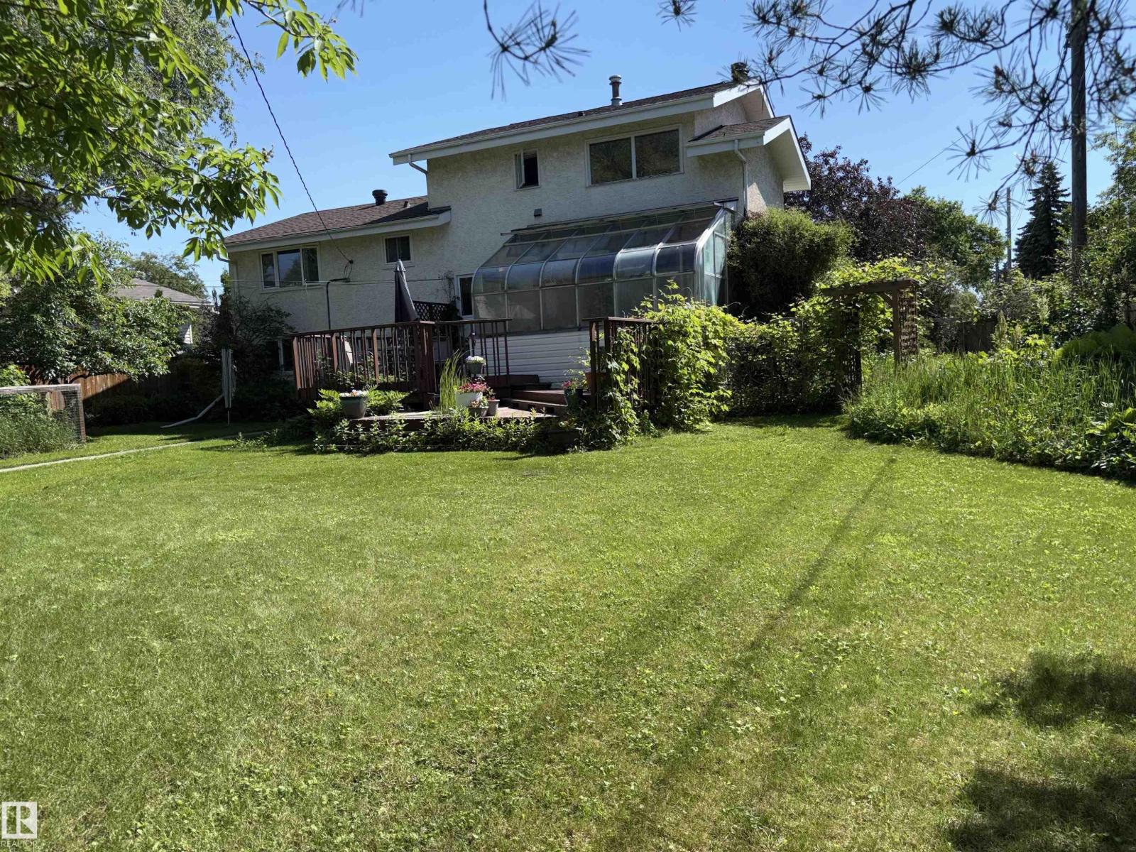 8812 146 ST NW - 46