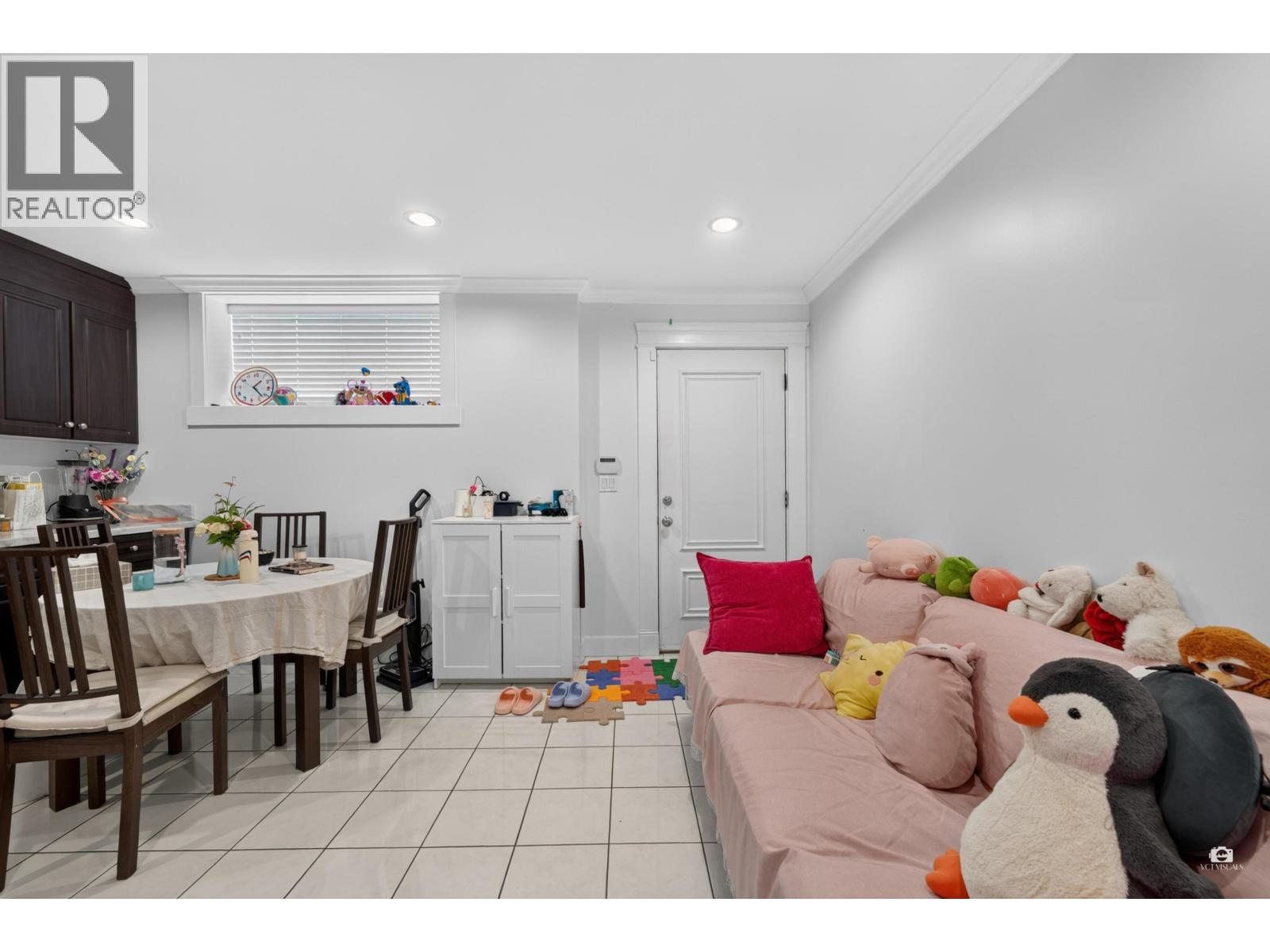 3873 PINE STREET, Burnaby