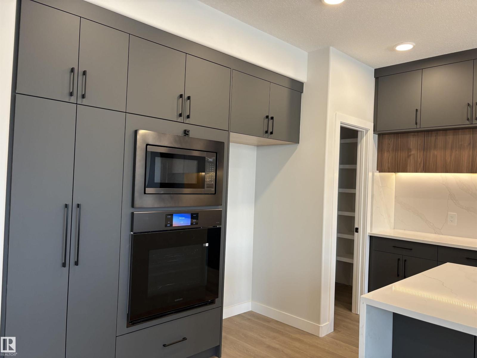 1039 151 Ave NW - 6