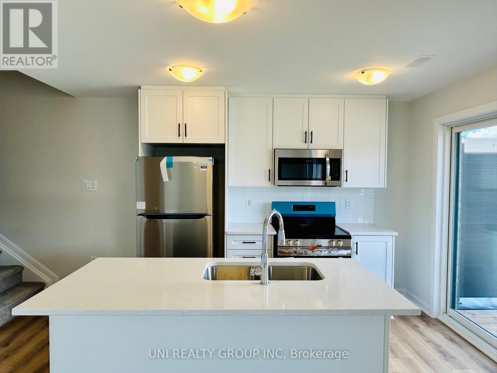 2 Bed, 2 Bath House for Rent in Ottawa – 607 FEEDMILL PRIVATE, Ottawa – MLS# X13552278 - Image 8