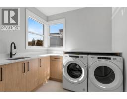 1402 Sandstone Lane, Langford, BC V9B7A2 Photo 43