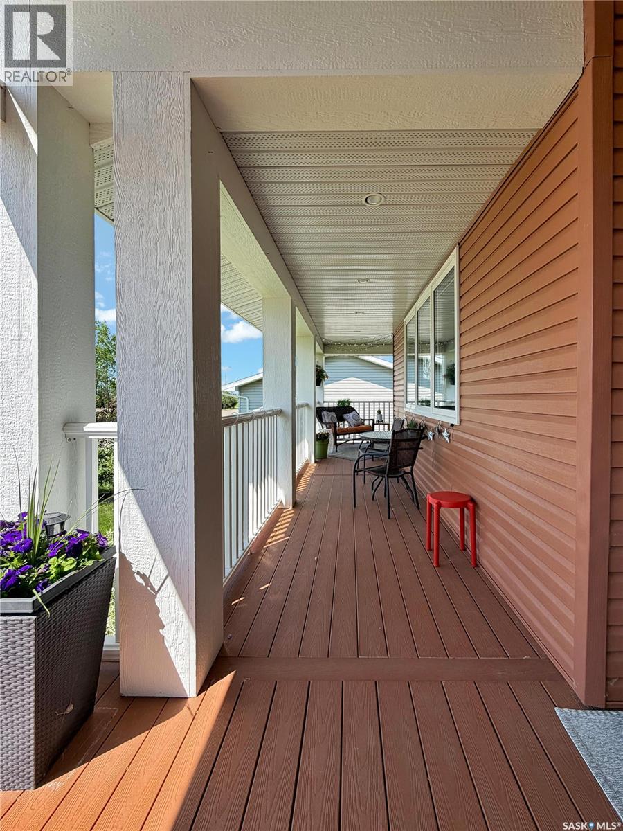 207 6th STREET W - 5
