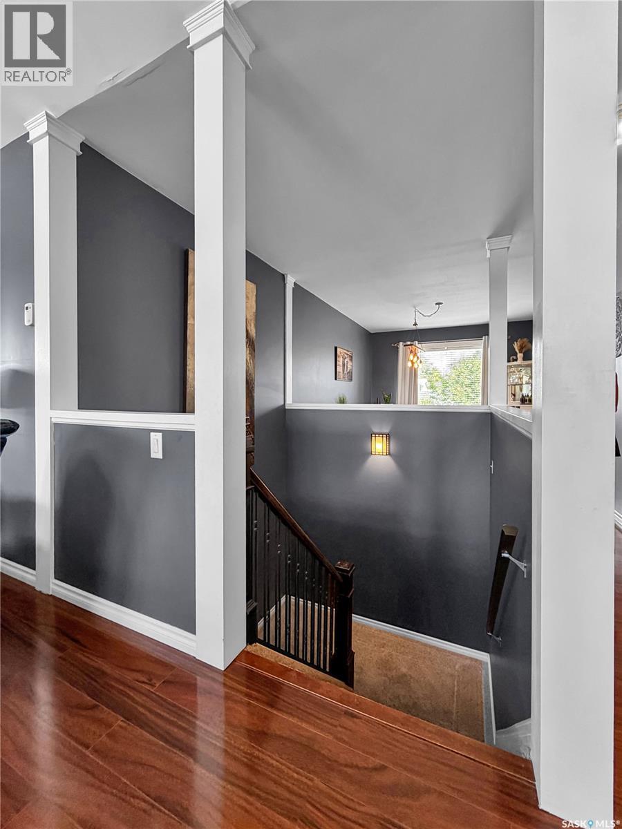 207 6th STREET W - 38