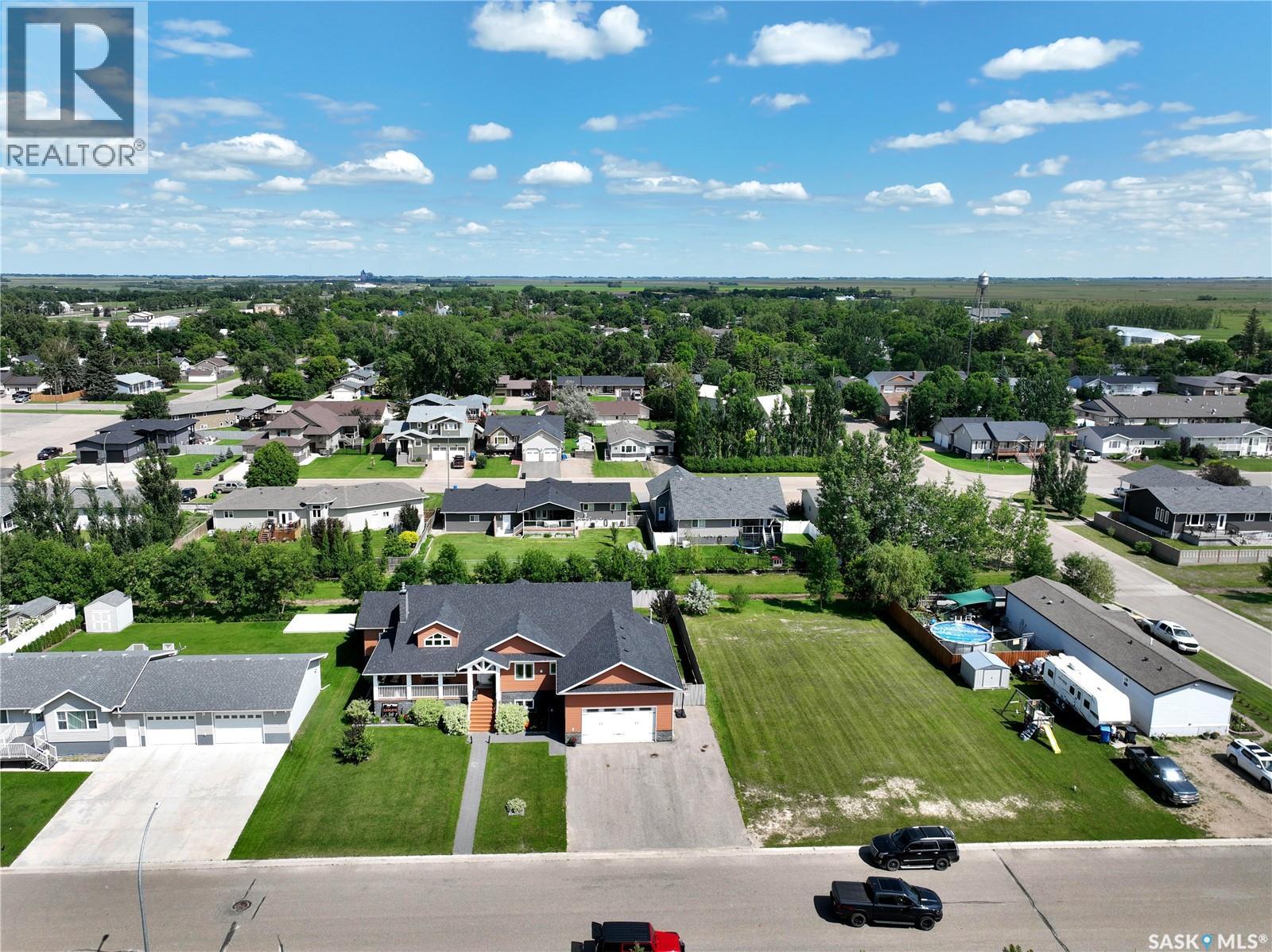 207 6th STREET W - 56