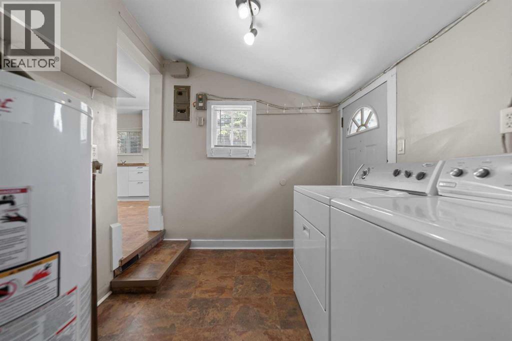 5137 50 Street - 15