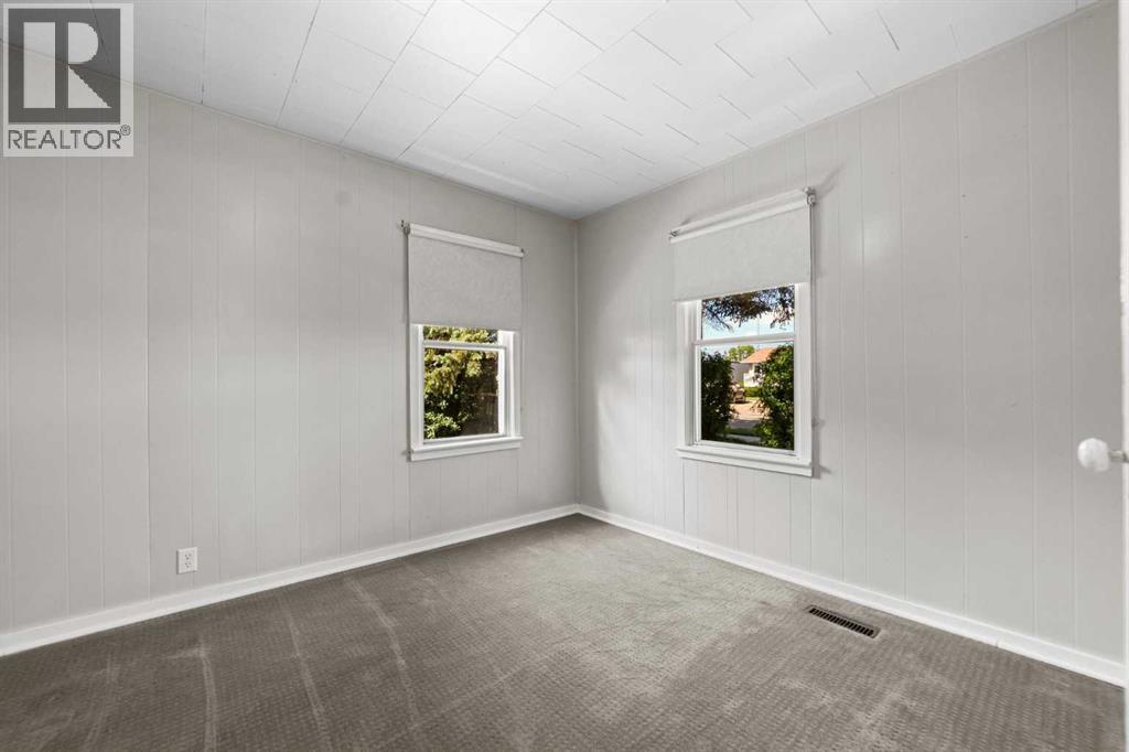 5137 50 Street - 16