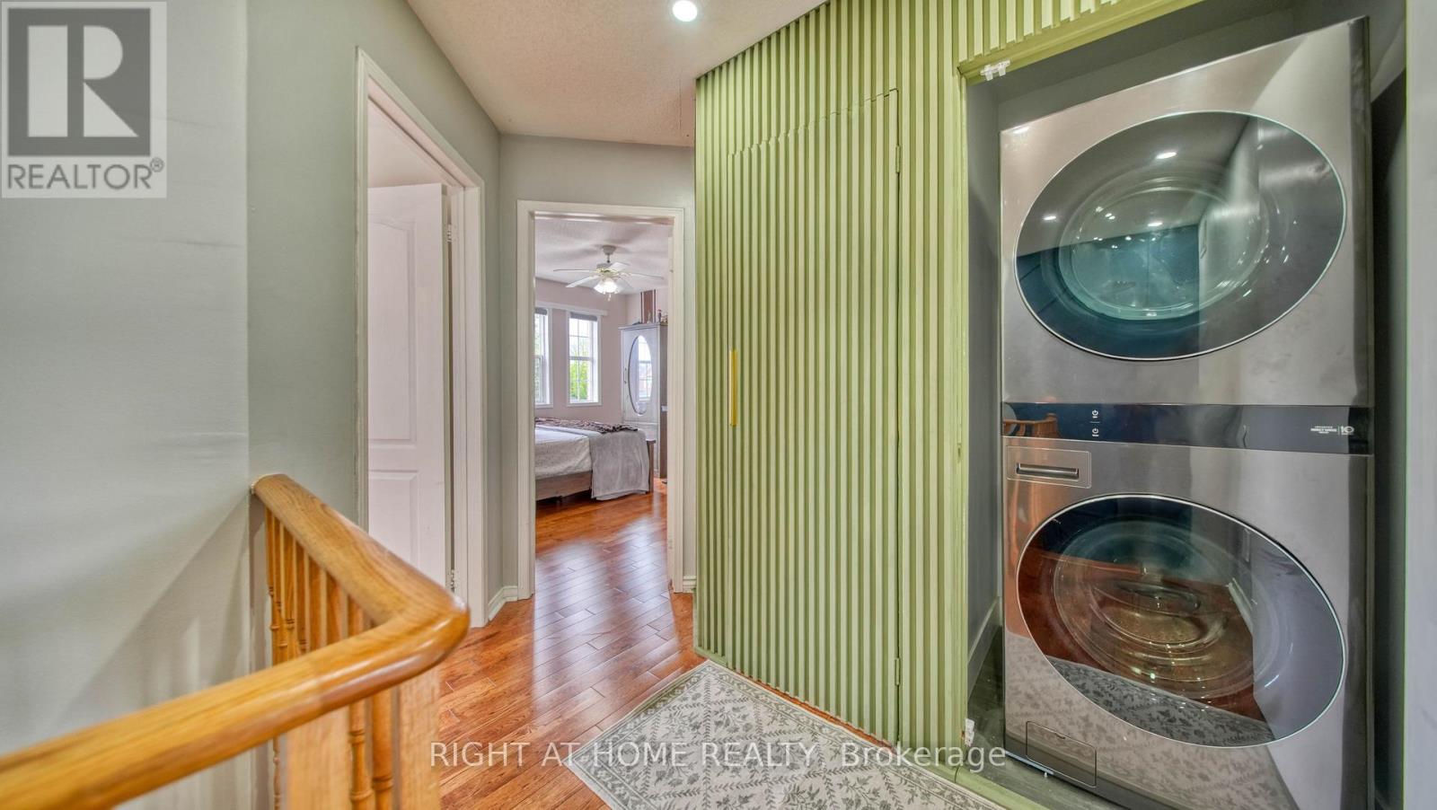211 QUEEN MARY DRIVE - Image 29
