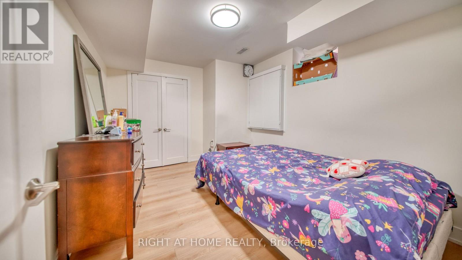 211 QUEEN MARY DRIVE - Image 30