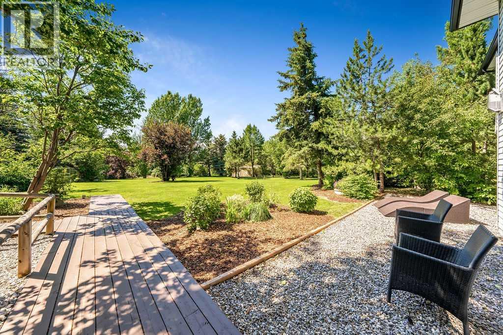 80107 Highwood Meadows Drive E — photo 44