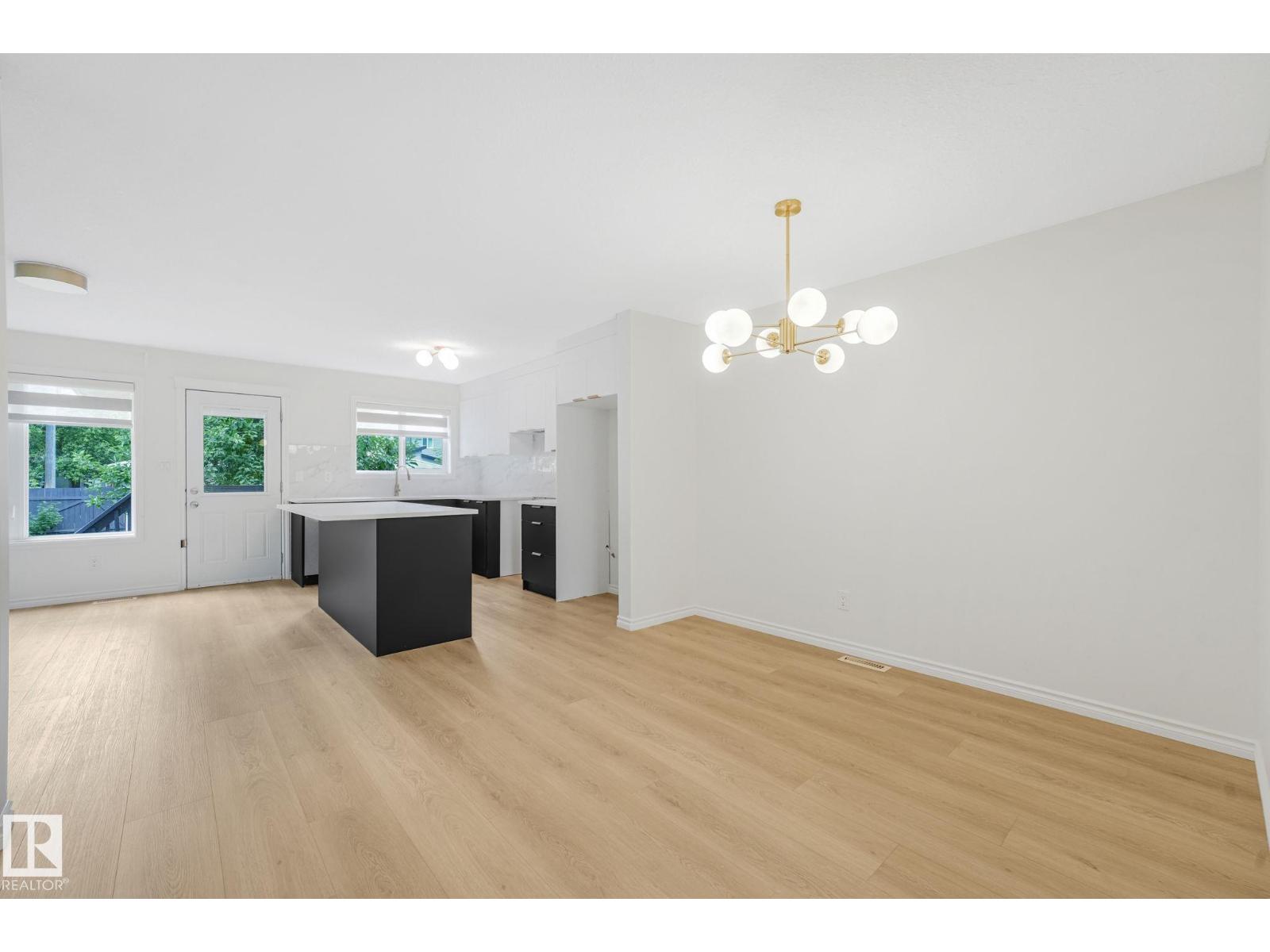10216 150 ST NW - 10