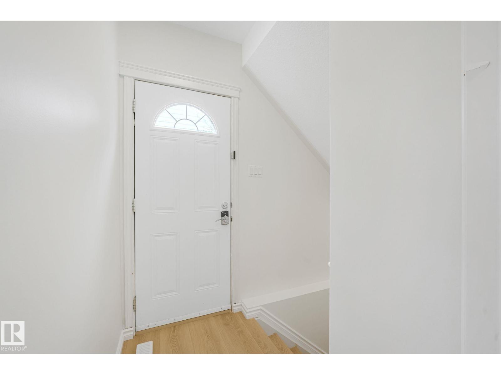 10216 150 ST NW - 37