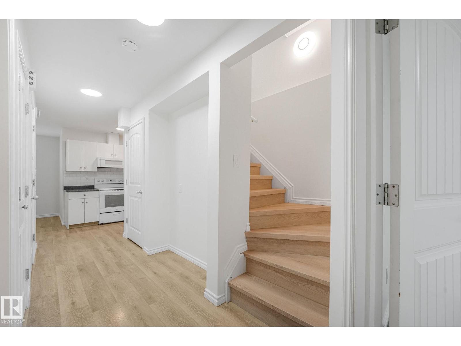 10216 150 ST NW - 38