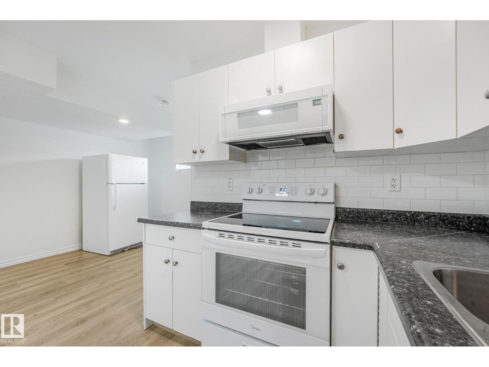 10216 150 ST NW - 43