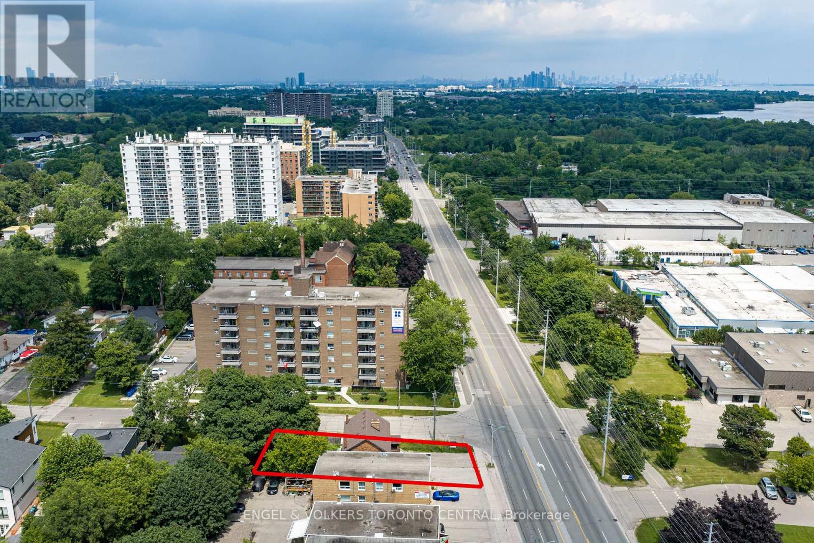 1199 & 1201 LAKESHORE ROAD E - 14