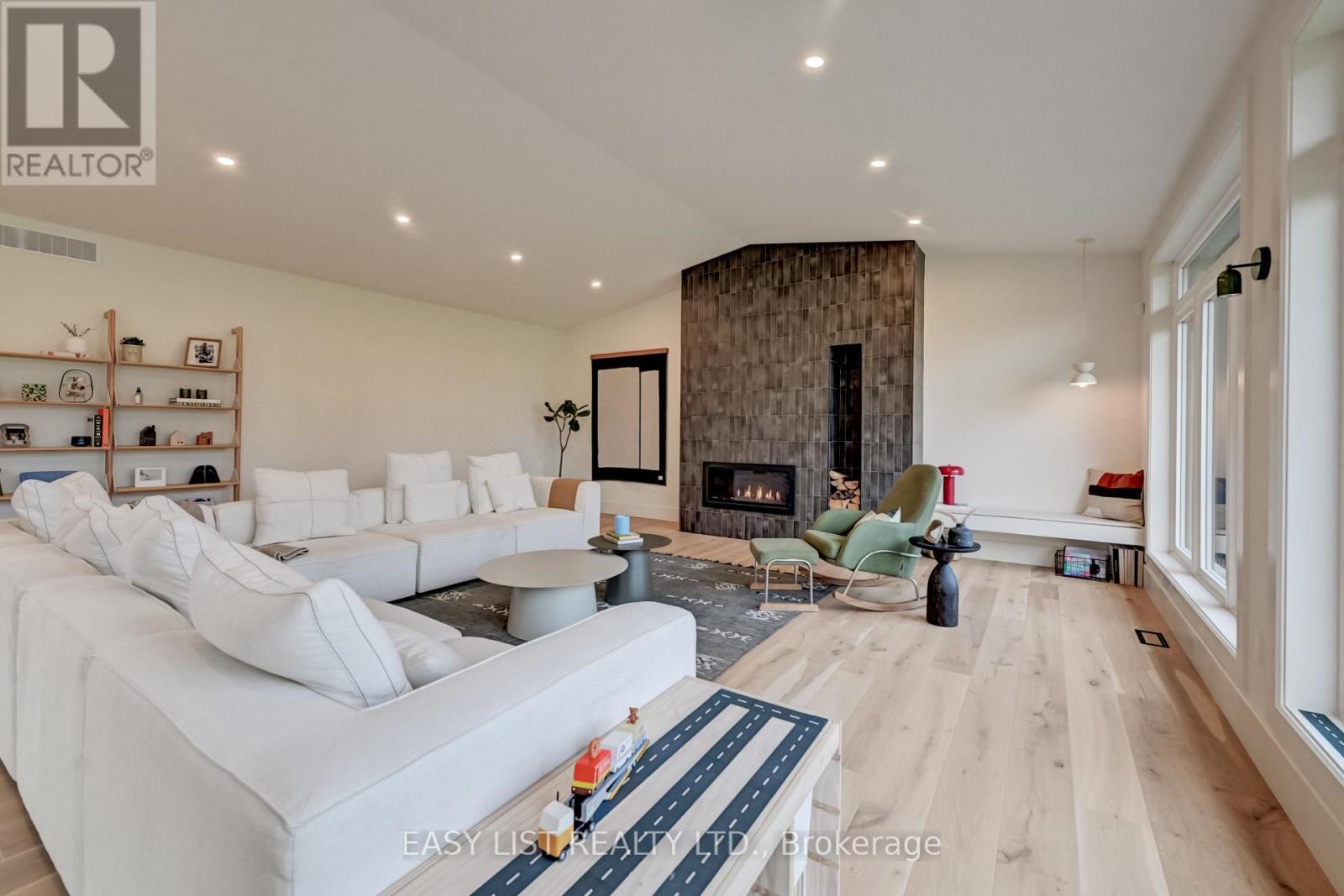 117 EVERGREEN PLACE - Image 23