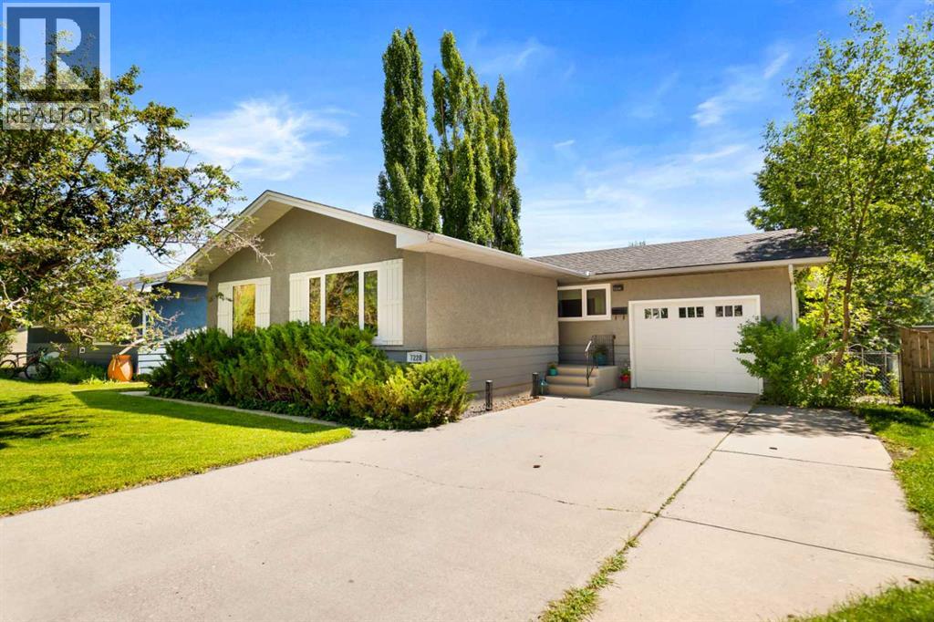 7220 Farrell Road SE, Fairview, Calgary photo 3