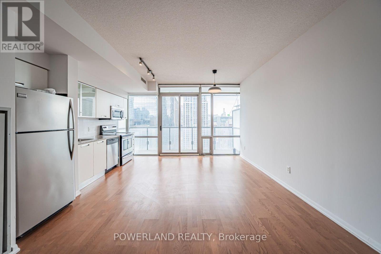 #2905 38 GRENVILLE STREET - 31