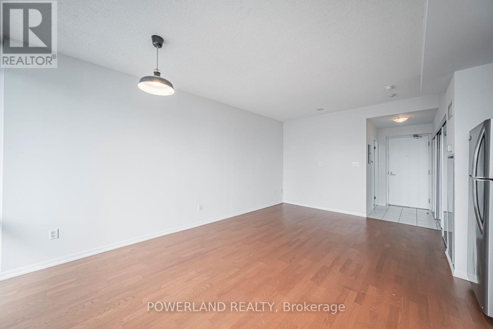 #2905 38 GRENVILLE STREET - 36