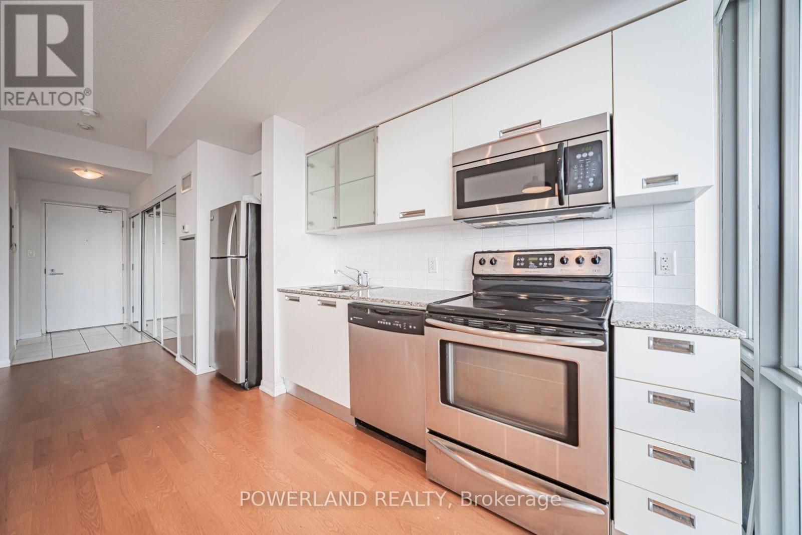 #2905 38 GRENVILLE STREET - 41