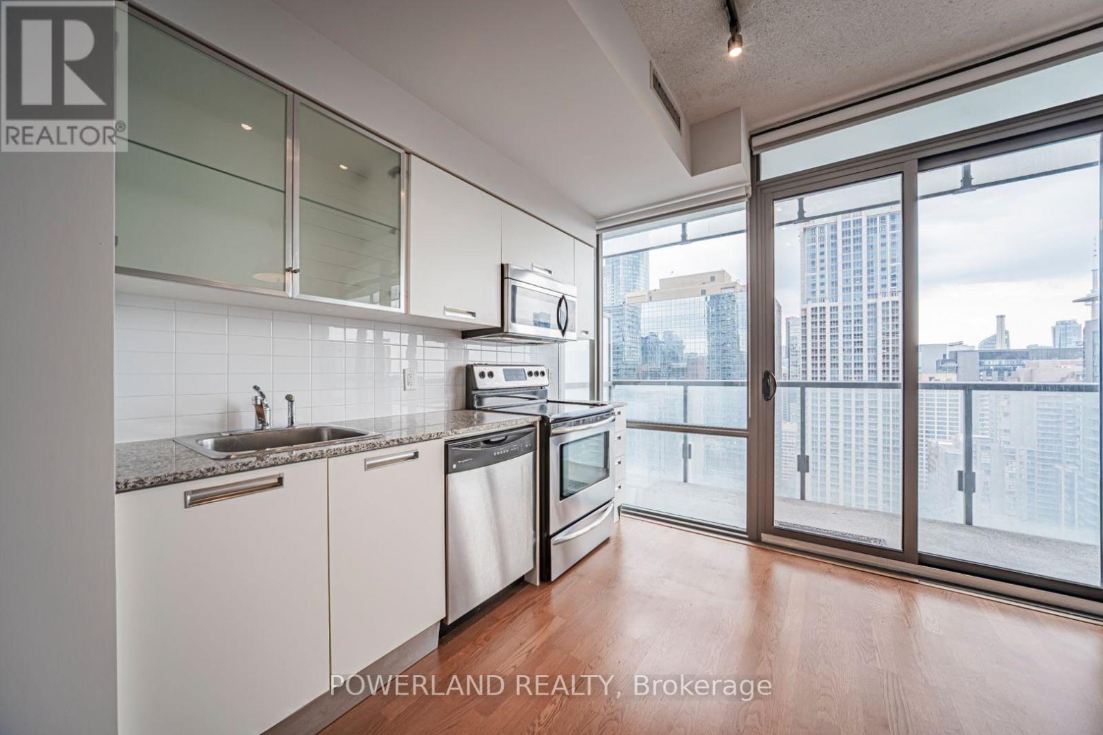 #2905 38 GRENVILLE STREET - 42