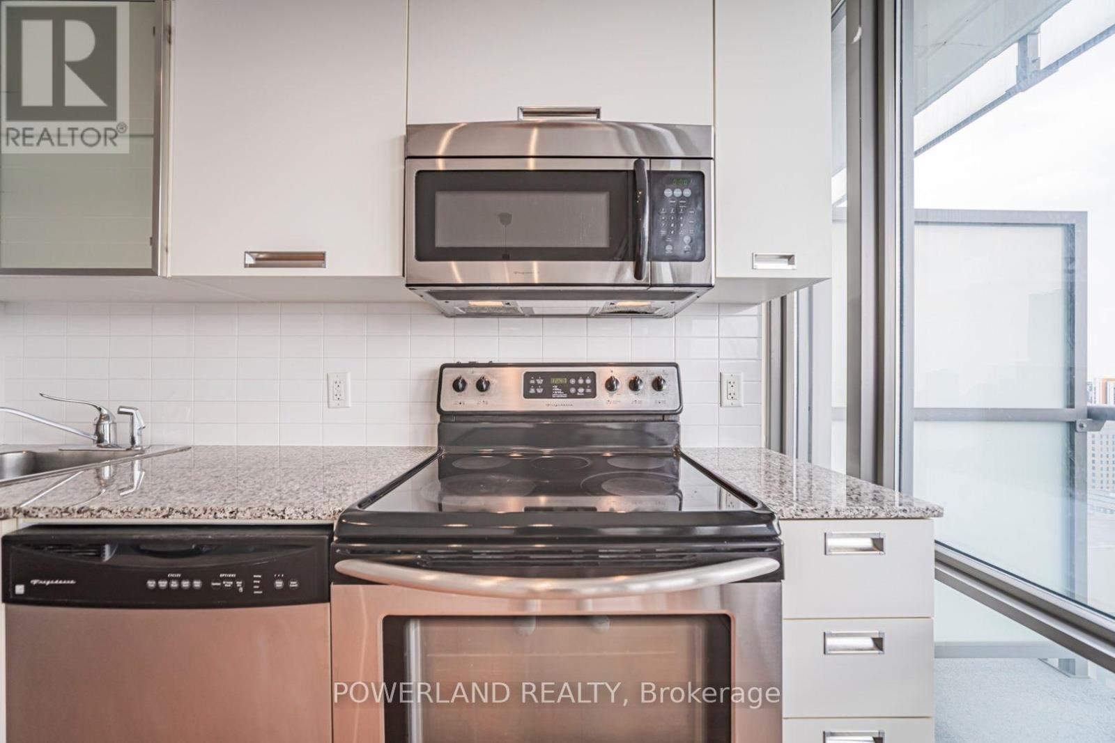 #2905 38 GRENVILLE STREET - 43