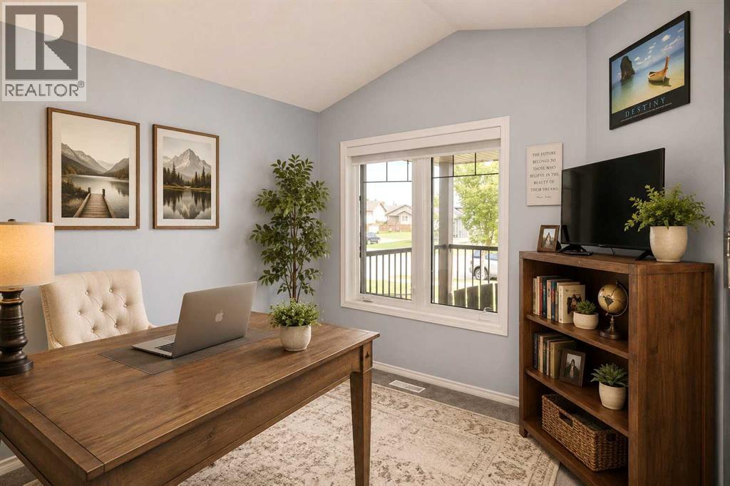 76 Lakeway Boulevard - 6