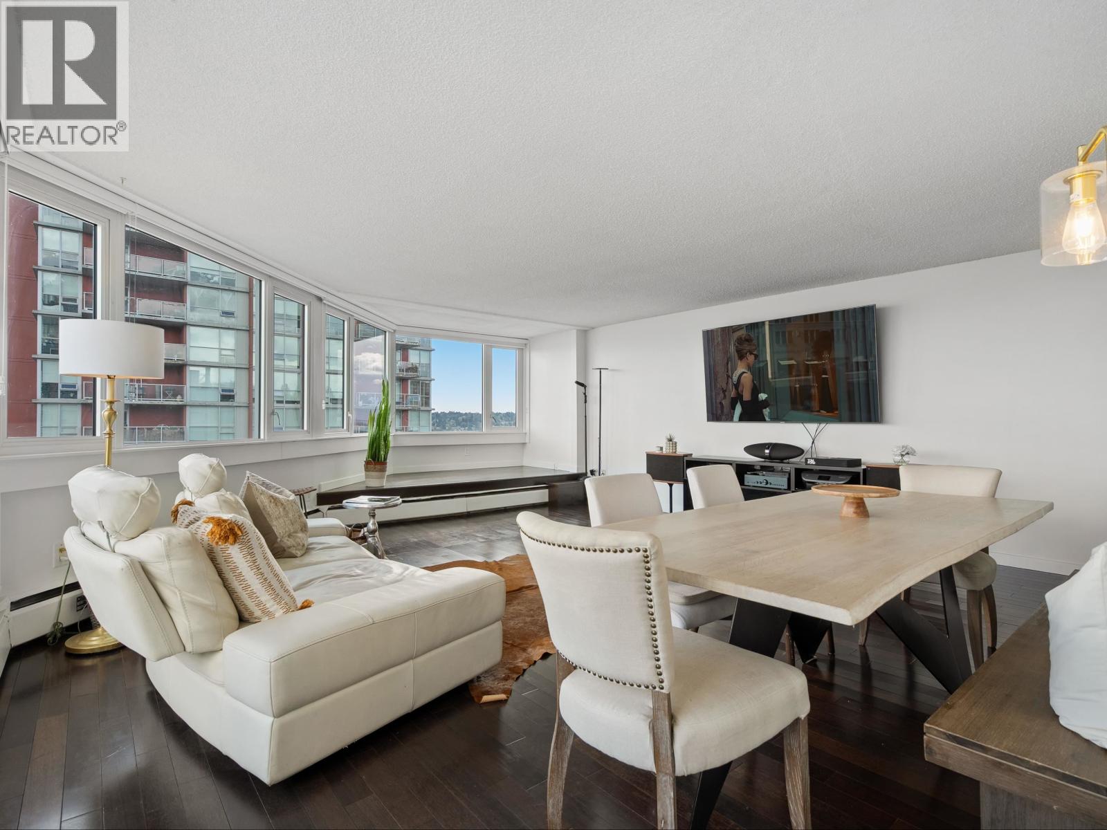 1203 31 ELLIOT STREET, New Westminster