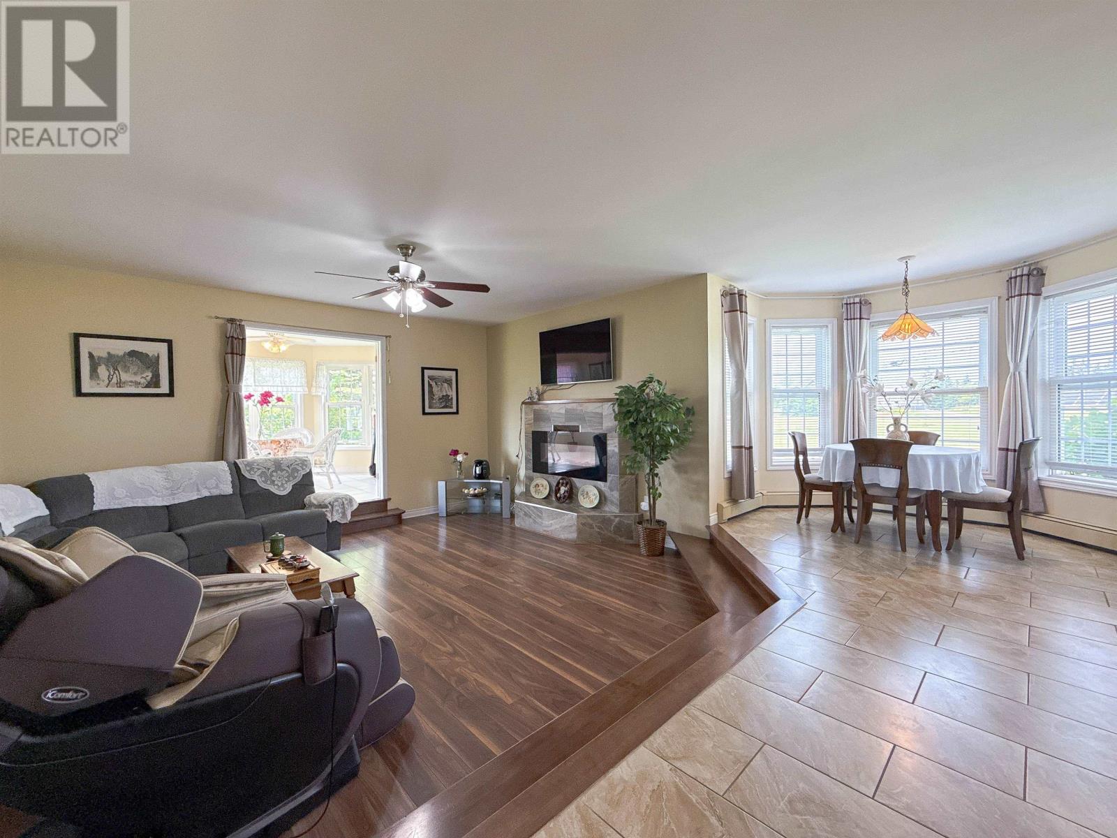 365 Clyde River Road - 10