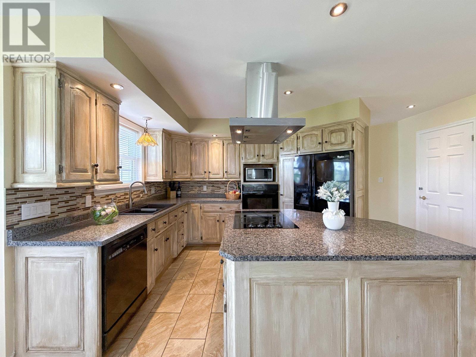 365 Clyde River Road - 15