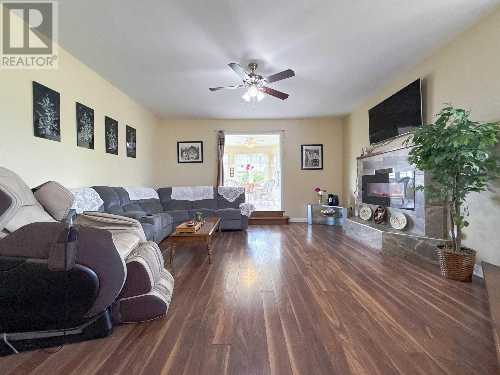 365 Clyde River Road - 9